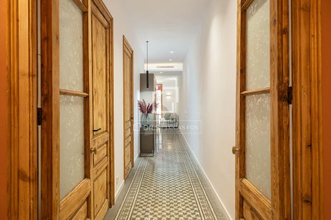 3 bedrooms apartment for sale in Barcelona, Catalonia, Spain № 7255 - photo 14
