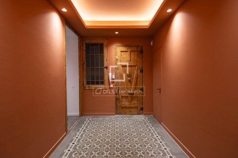 3 bedrooms apartment for sale in Barcelona, Catalonia, Spain № 7255 - photo 13