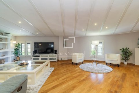 Купить квартиру в Барселона, Испания с 4 спальни, 261м², № 7257 - фото 28