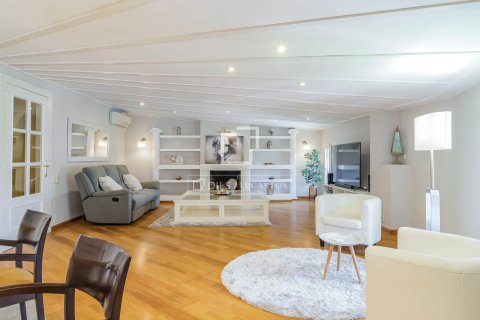 Купить квартиру в Барселона, Испания с 4 спальни, 261м², № 7257 - фото 30