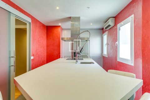 Купить квартиру в Барселона, Испания с 4 спальни, 261м², № 7257 - фото 14