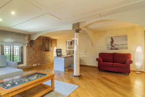 Купить квартиру в Барселона, Испания с 4 спальни, 261м², № 7257 - фото 23