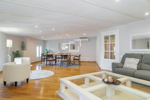 Купить квартиру в Барселона, Испания с 4 спальни, 261м², № 7257 - фото 27