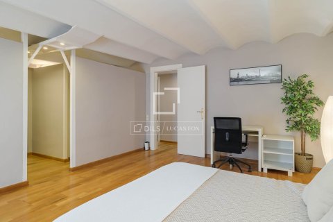 Купить квартиру в Барселона, Испания с 4 спальни, 261м², № 7257 - фото 2