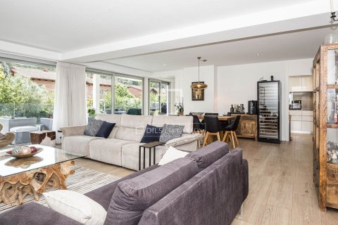 Apartamento de 5 dormitorios en venta en Sant Cugat del Vallès, Barcelona, Cataluña, Spain № 7254 - foto 15