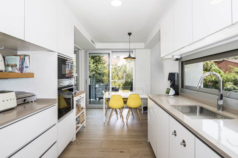 Apartamento de 5 dormitorios en venta en Sant Cugat del Vallès, Barcelona, Cataluña, Spain № 7254 - foto 18
