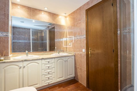3 chambres apartment à vendre à Castelldefels, Barcelona, Catalonia, Spain № 7251 - photo 4