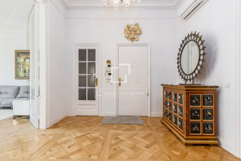 Купить квартиру в Барселона, Испания с 5 спален, 302м², № 7252 - фото 18
