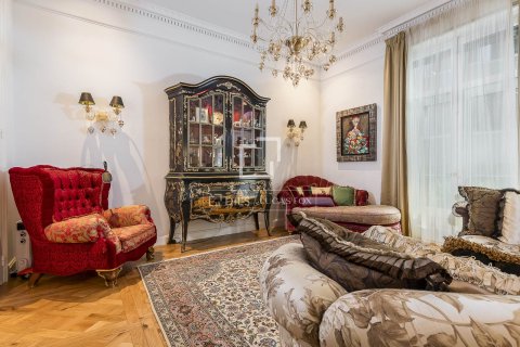 Купить квартиру в Барселона, Испания с 5 спален, 302м², № 7252 - фото 14