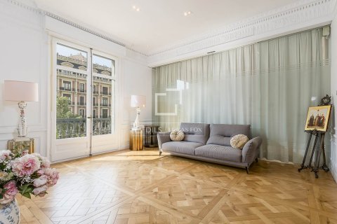 Купить квартиру в Барселона, Испания с 5 спален, 302м², № 7252 - фото 27