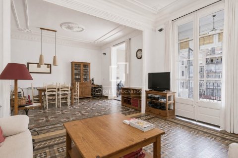 3 bedrooms apartment for sale in Barcelona, Catalonia, Spain № 7256