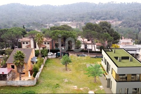 Купить земельный участок в Сан-Кугат-дель-Вальес, Испания 2048м², № 2835 - фото 8