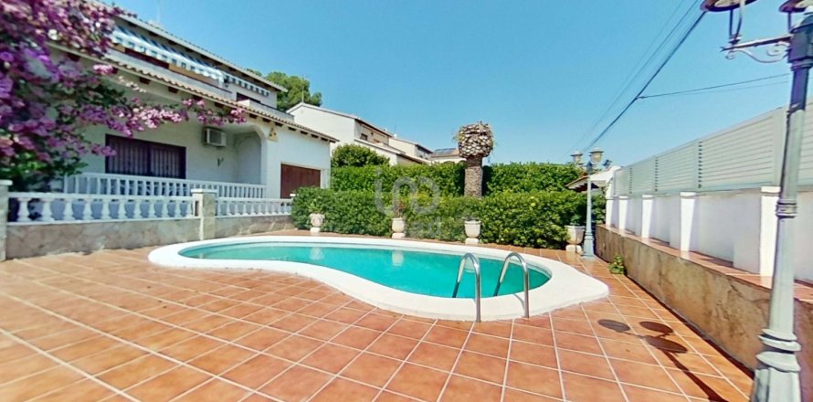 Дом с 6 спальнями в Эль-Вендреле, Таррагона, Каталония, Испания № 2832