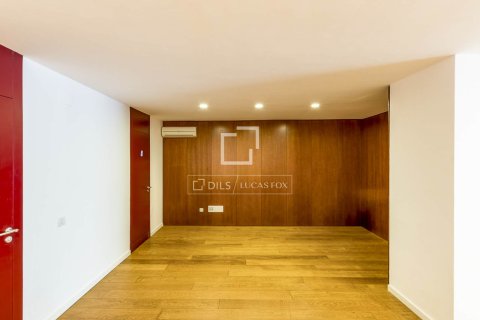 Купить квартиру в Барселона, Испания с 1 спальня, 290м², № 7262 - фото 25