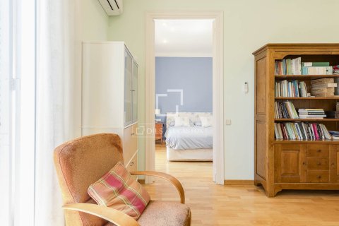 4 bedrooms apartment for sale in Barcelona, Catalonia, Spain № 7263 - photo 7