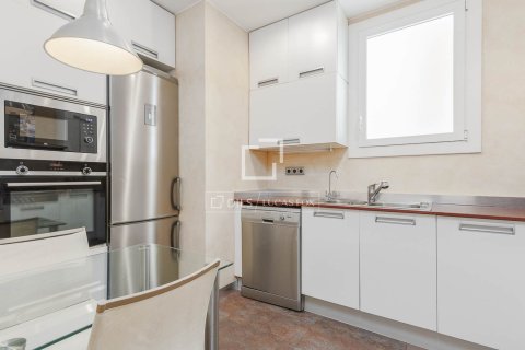 4 bedrooms apartment for sale in Barcelona, Catalonia, Spain № 7263 - photo 14
