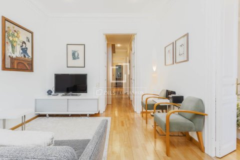 4 bedrooms apartment for sale in Barcelona, Catalonia, Spain № 7263 - photo 26