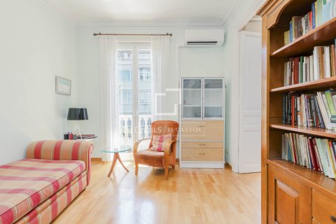 4 bedrooms apartment for sale in Barcelona, Catalonia, Spain № 7263 - photo 9