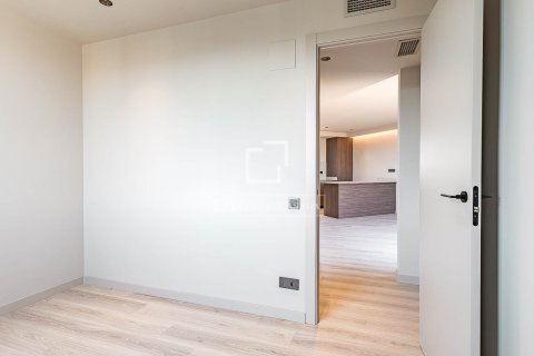 Ático de 2 dormitorios en venta en Barcelona, Cataluña, Spain № 7259 - foto 7
