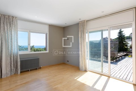 Villa de 4 dormitorios en venta en Teia, Barcelona, Cataluña, Spain № 7264 - foto 14