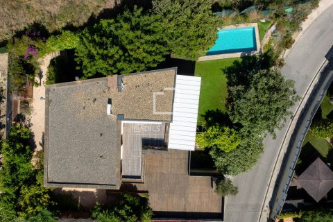 Villa de 4 dormitorios en venta en Teia, Barcelona, Cataluña, Spain № 7264 - foto 2