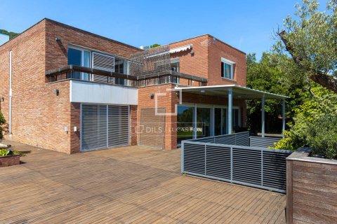 Villa de 4 dormitorios en venta en Teia, Barcelona, Cataluña, Spain № 7264 - foto 5