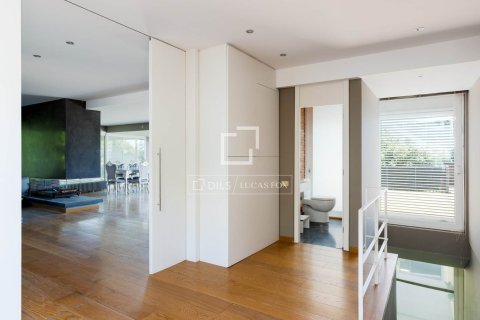 Villa de 4 dormitorios en venta en Teia, Barcelona, Cataluña, Spain № 7264 - foto 25