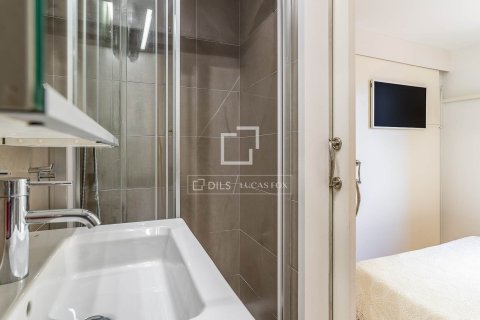 1 bedroom penthouse for sale in Barcelona, Catalonia, Spain № 7258 - photo 6