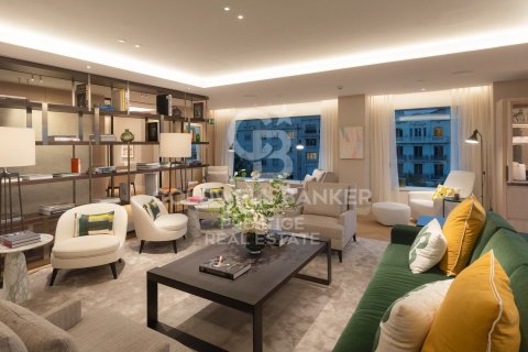 Купить квартиру в Барселона, Испания с 2 спальни, 248м², № 7935 - фото 3