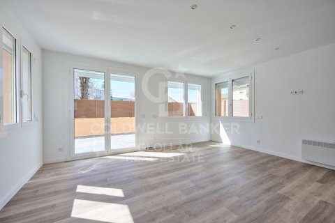 Купить квартиру в Каталония, Испания с 4 спальни, 110м², № 7929 - фото 17