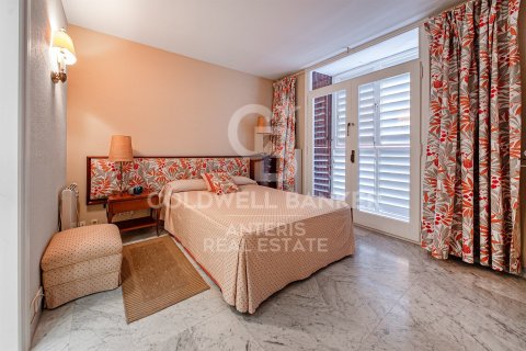 Купить квартиру в Льорет-де-Мар, Испания с 5 спален, 149м², № 7932 - фото 8
