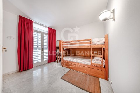 Купить квартиру в Льорет-де-Мар, Испания с 5 спален, 149м², № 7932 - фото 5