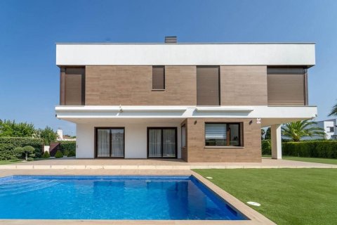 5 bedrooms house for sale in Catalonia, Spain № 7639