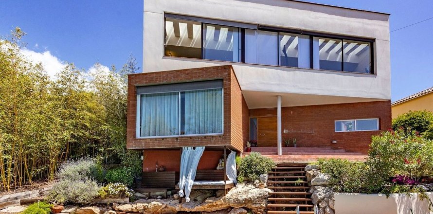 6 bedrooms house for sale in Sitges, Barcelona, Catalonia, Spain № 7640