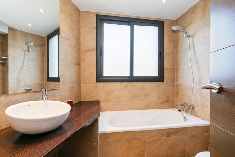 5 bedrooms house for sale in Sitges, Barcelona, Catalonia, Spain № 7637 - photo 29