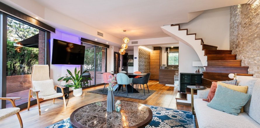 5 bedrooms house for sale in Sitges, Barcelona, Catalonia, Spain № 7637
