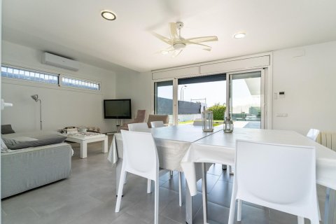 3 bedrooms house for sale in Catalonia, Spain № 7635 - photo 9