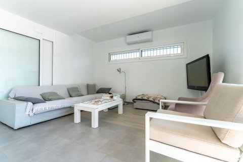 3 bedrooms house for sale in Catalonia, Spain № 7635 - photo 6