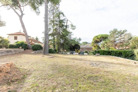 Купить земельный участок в Сан-Кугат-дель-Вальес, Испания № 1329 - фото 2