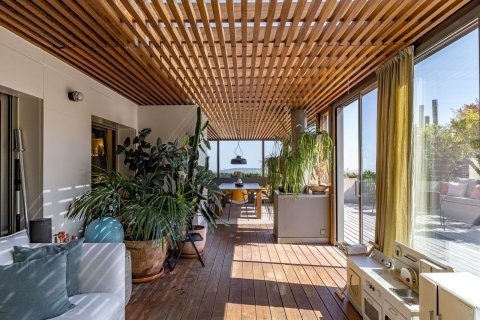 3 bedrooms apartment for sale in Barcelona, Catalonia, Spain № 1331 - photo 11