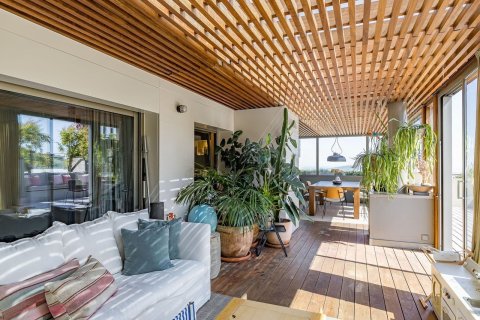 3 bedrooms apartment for sale in Barcelona, Catalonia, Spain № 1331 - photo 12