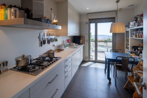 Купить квартиру в Барселона, Испания с 4 комнаты, 248м², № 1331 - фото 10