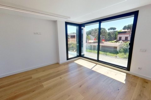 Купить дом в Гава, Испания с 6 комнат, 716м², № 1326 - фото 12