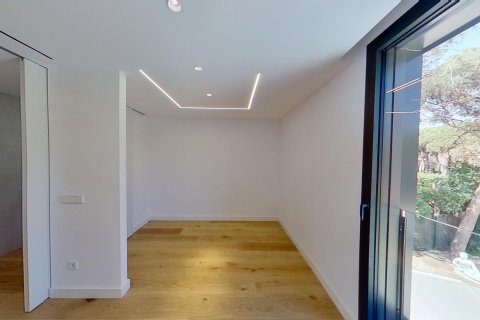 Купить дом в Гава, Испания с 6 комнат, 716м², № 1326 - фото 20