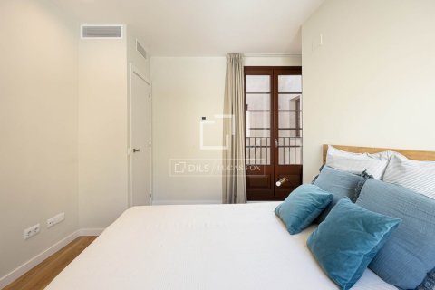 Ático de 2 dormitorios en alquiler en Barcelona, Cataluña, Spain № 4541 - foto 23