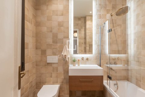 3 chambres apartment à louer à Barcelona, Catalonia, Spain № 4539 - photo 23