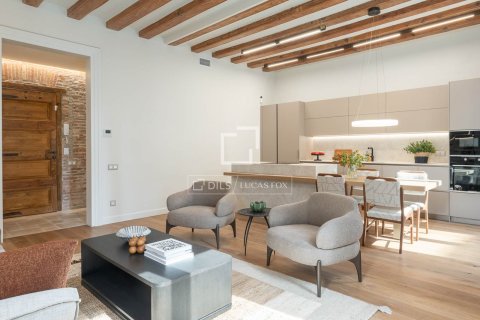 3 chambres apartment à louer à Barcelona, Catalonia, Spain № 4539 - photo 5