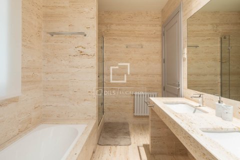 3 chambres apartment à louer à Barcelona, Catalonia, Spain № 4538 - photo 25