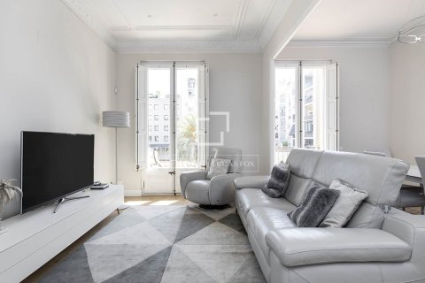 3 chambres apartment à louer à Barcelona, Catalonia, Spain № 4540