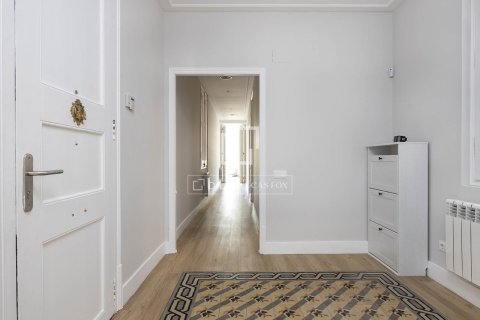 3 chambres apartment à louer à Barcelona, Catalonia, Spain № 4540 - photo 16